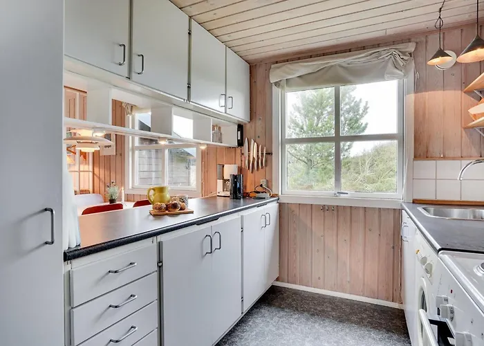 Asina - 400m From The Sea By Interhome Feriehus *